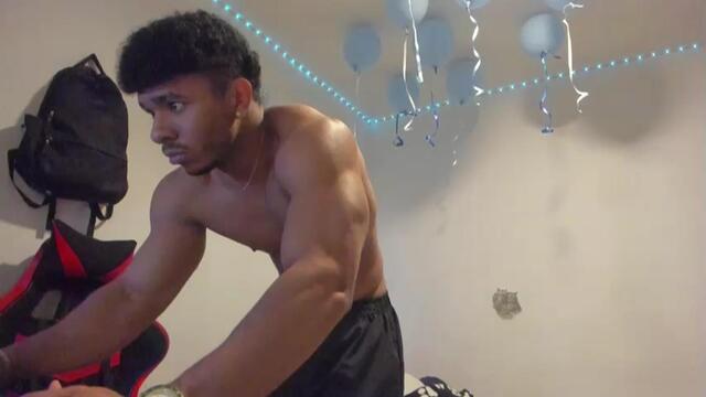 Фото вебкам-модели jayden-vance на Flirt4Free