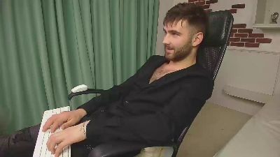 kyloeast – уебкам модел в Cam4: снимки