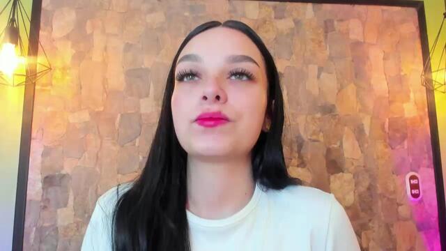 valentinna-ferrer – Flirt4Free webkamerás modell