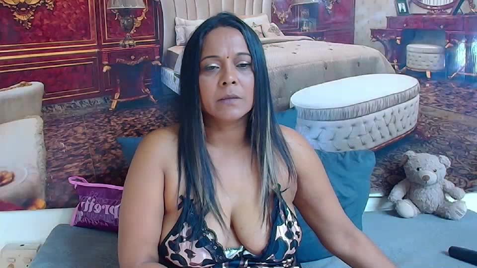 fancyindian di XloveCam: foto model webcam
