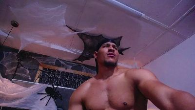 teddyfit_19cm — Cam4 वेबकैम मॉडल: फ़ोटो