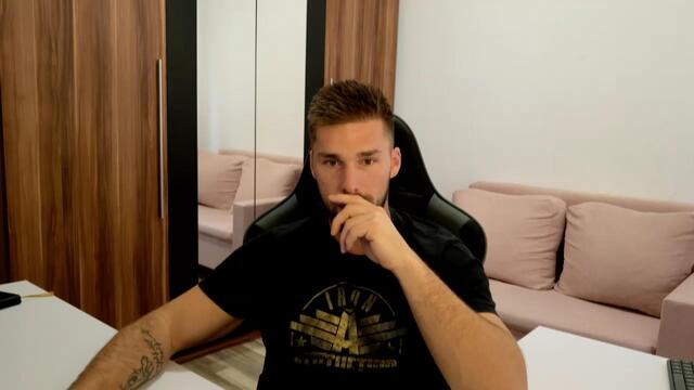 darius-giles – Flirt4Free webkamerás modell