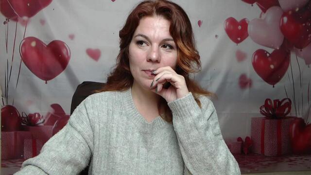 Preview photo of webcam model zhenia-nikrasova on Flirt4Free