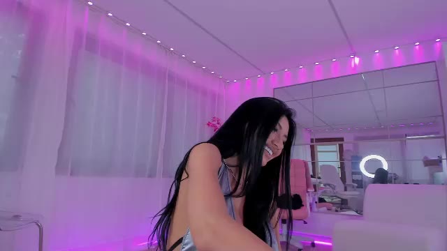 miss_diamond__, modelo webcam do Chaturbate: fotos