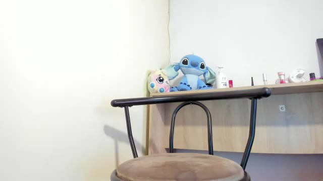 karoli_sanz (Chaturbate): fotod ja profiil