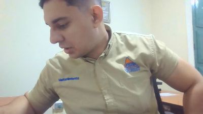 Preview photo of webcam model officeb0y on Cam4