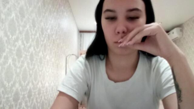 Preview photo of webcam model eda-brindle on Flirt4Free