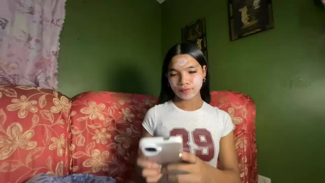 miamalkovax (Chaturbate): nuotraukos, profilis
