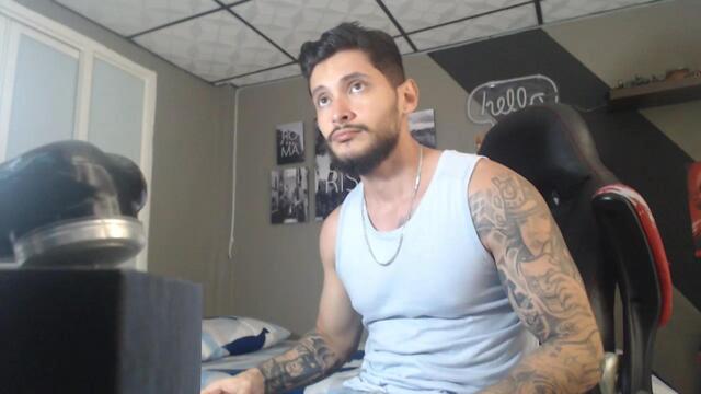 Preview photo of webcam model marcel-crawford on Flirt4Free