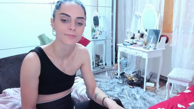 jessylonghair – Chaturbate webkamerás modell