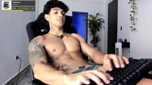 aress-damon — Flirt4Free वेबकैम मॉडल: फ़ोटो