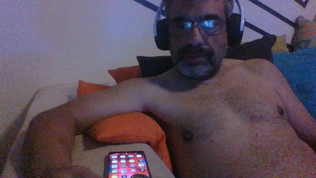 benenzo – Webcam-Modell auf Cam4