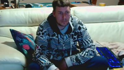 a_moure na Cam4: fotky a profil