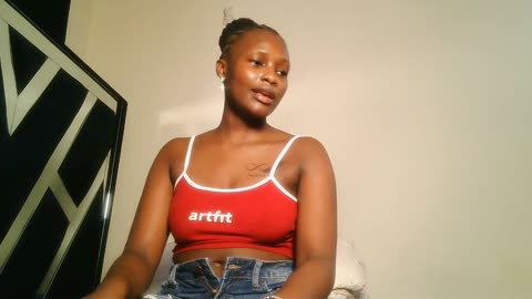 oliviablue – Webcam-Modell auf BongaCams