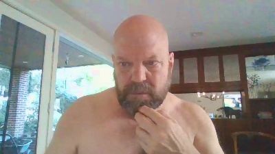 Preview photo of webcam model bulldog302 on Cam4