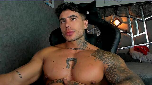 aron-price, webcammodel på Flirt4Free: fotos
