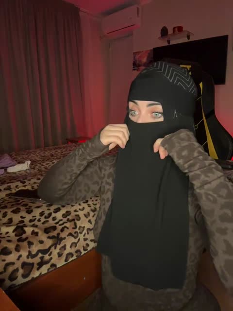 plennica, modelo webcam de BongaCams: fotos
