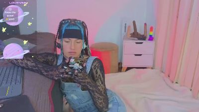 sharlotte777_, modelo webcam de Cam4: fotos