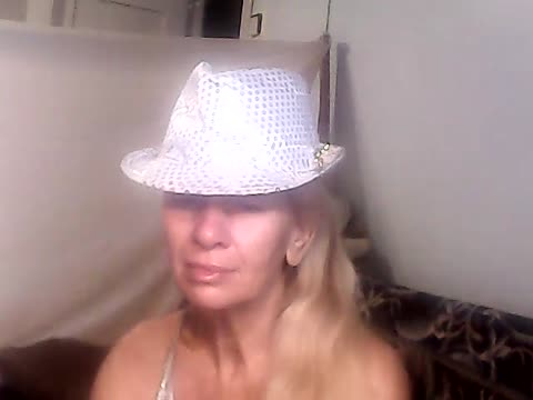 victoria71, modelo webcam do BongaCams: fotos