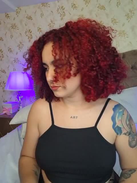 makifoxy na XloveCam: slike in profil