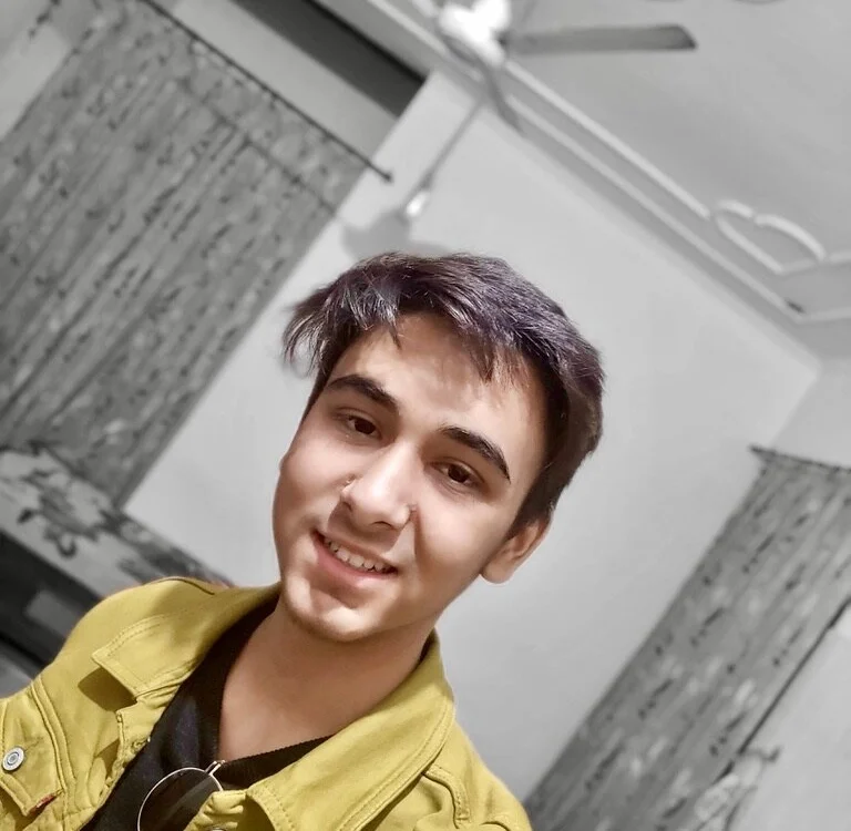 sexyboi0000 në Stripchat: foto dhe profili