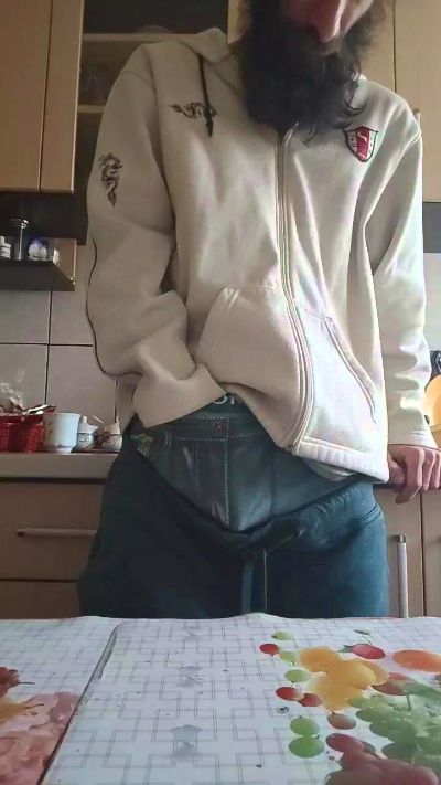 Preview photo of webcam model fox840 on Cam4