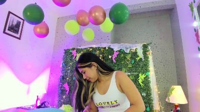damelisgrey — Cam4 直播模特：照片与资料