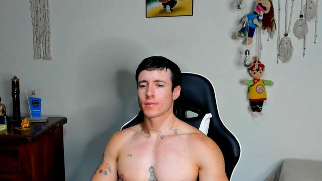 aaron-bain, webcam model na Flirt4Free: slike