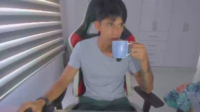 sergio975, model webcam de Cam4: fotos
