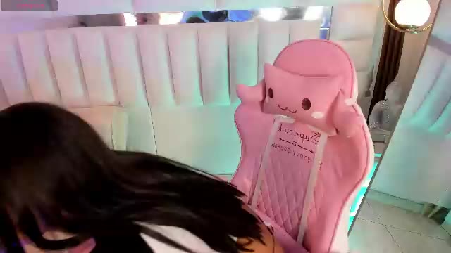zuri_dreams, webcammodell på Chaturbate: bilder