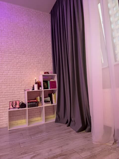 sweetkira25, model webcam de BongaCams: fotos