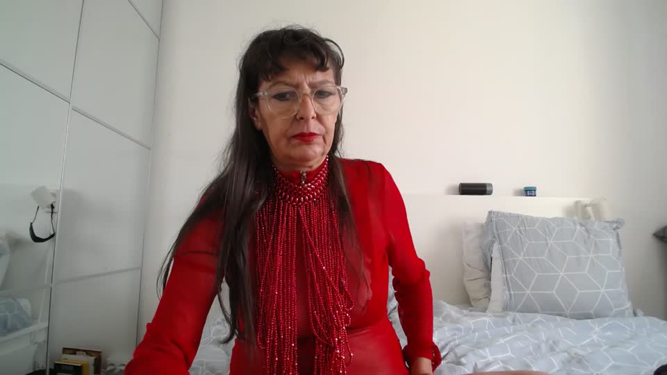 maitresseelsa — XloveCam वेबकैम मॉडल: फ़ोटो