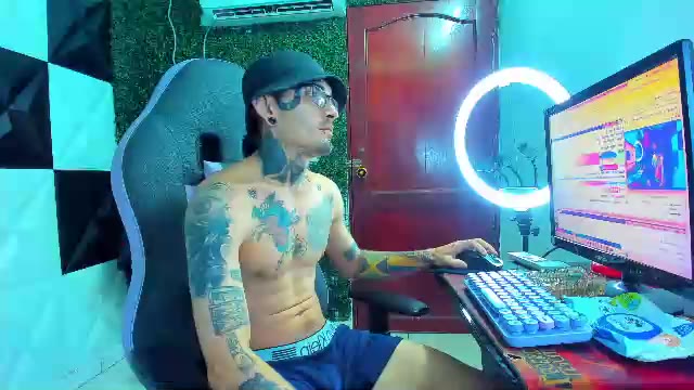 boy_tatto77 (Chaturbate): nuotraukos, profilis
