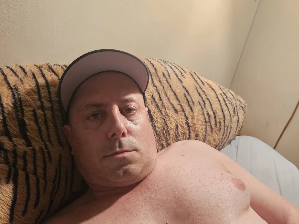 heterohotguy78 — Stripchat: ფოტოები და პროფილი