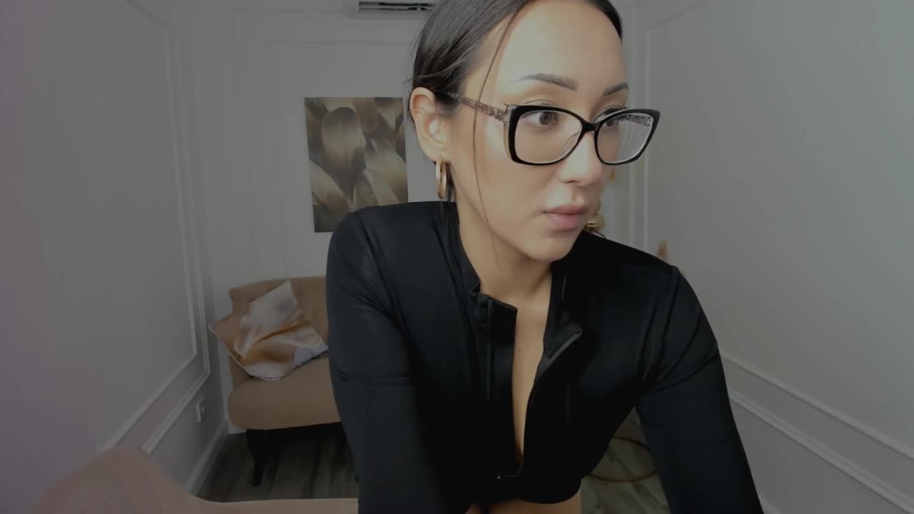 evasarazardje — XloveCam वेबकैम मॉडल: फ़ोटो