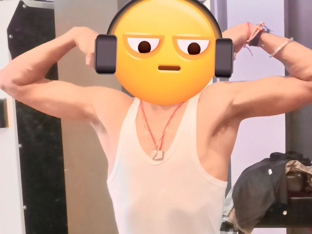 LoggedForint, webcam model na Stripchat: slike
