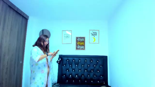 Preview photo of webcam model teresasroom_ on Chaturbate