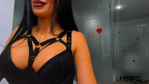 queenrafaelle — BongaCams वेबकैम मॉडल: फ़ोटो