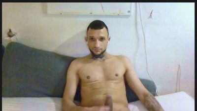 Preview photo of webcam model alphausk on Cam4