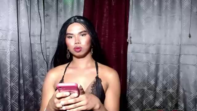 queenpinayebony_xx – уебкам модел в Chaturbate: снимки