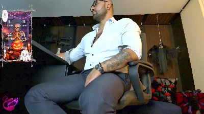 Preview photo of webcam model leon_1717 on Cam4