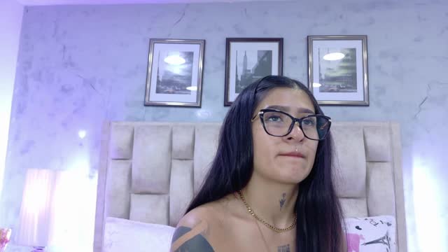 luciadelavega, μοντέλο webcam στο XloveCam
