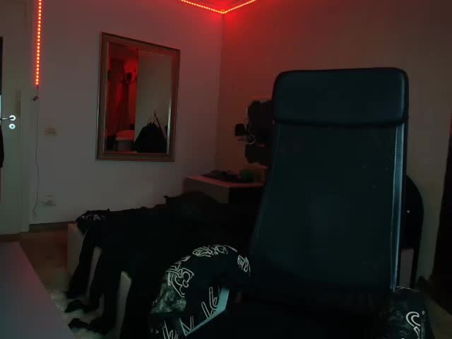 troywade, model webcam de XloveCam: fotos