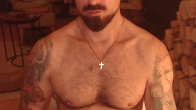 latinobear79, model webcam de Cam4: fotos