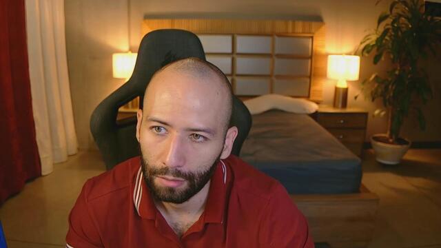 Preview photo of webcam model justin-hilton on Flirt4Free