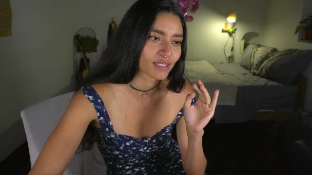 daniisla, webcammodell på Chaturbate: bilder
