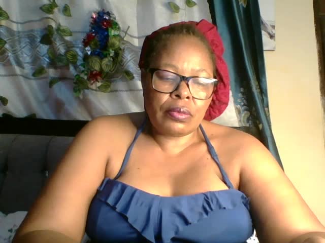 heavyass69 di XloveCam: foto model webcam
