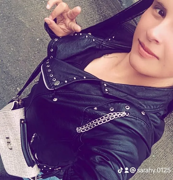 iam_scarlett_ — Stripchat वेबकैम मॉडल: फ़ोटो