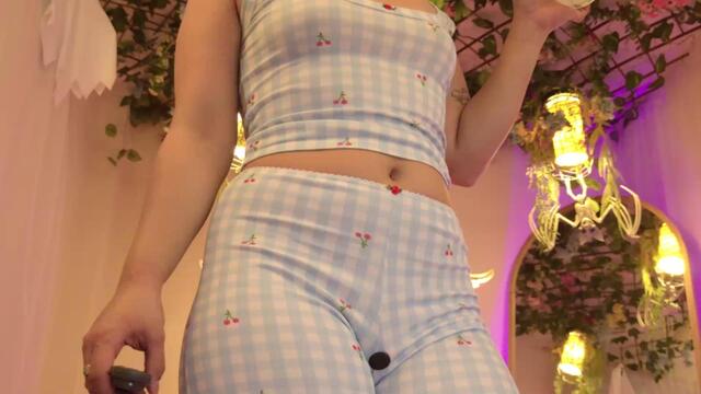 isa-nixon — Flirt4Free 直播模特：照片与资料