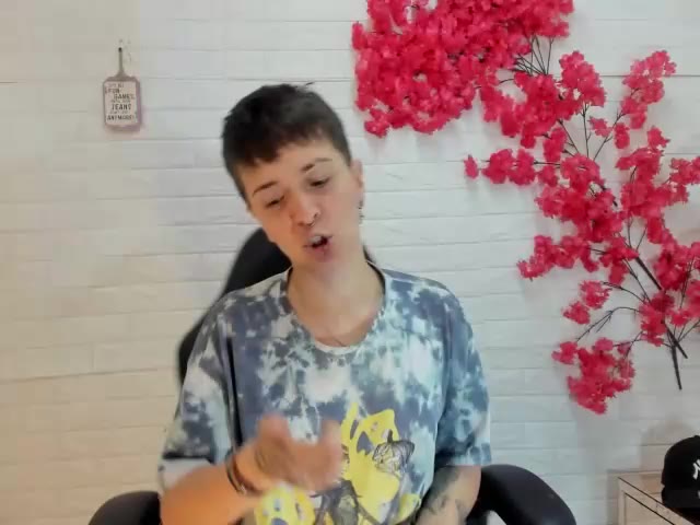 hanna_hott11 në Chaturbate: foto dhe profili